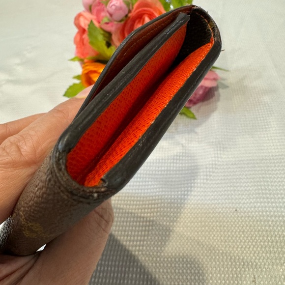 Authentic Louis Vuitton Emelie wallet - Picture 4 of 14